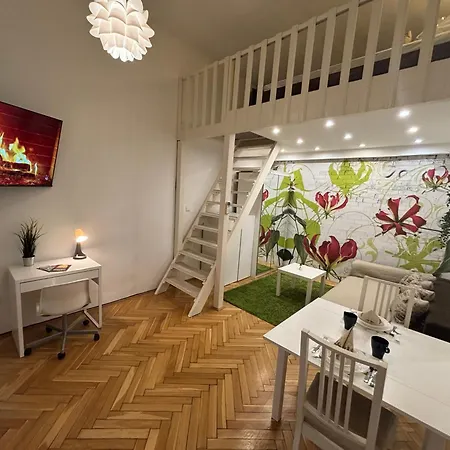 Downtown Majestic Apartment *